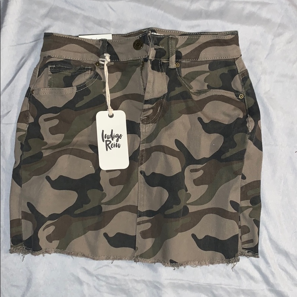 Camo skirt